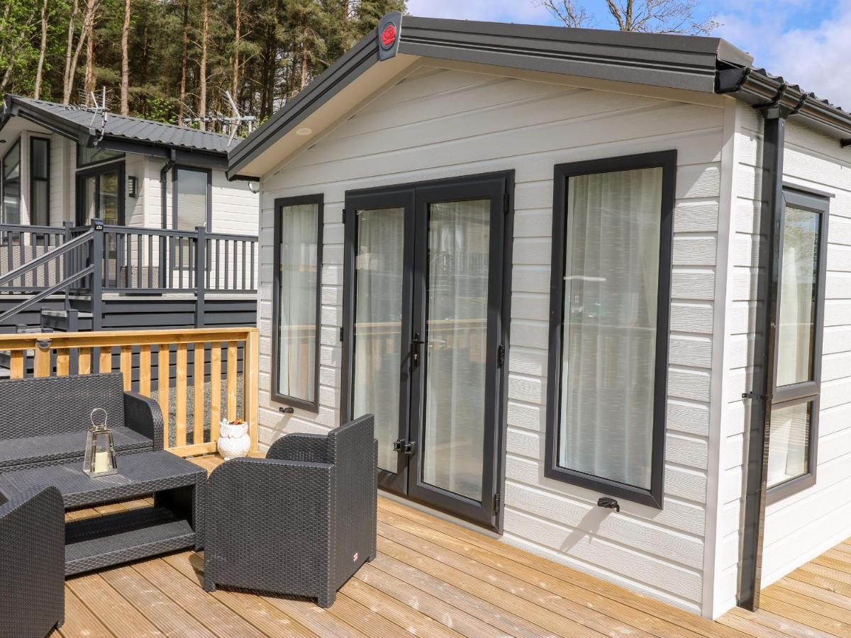 Serena Lodge Jedburgh Bagian luar foto